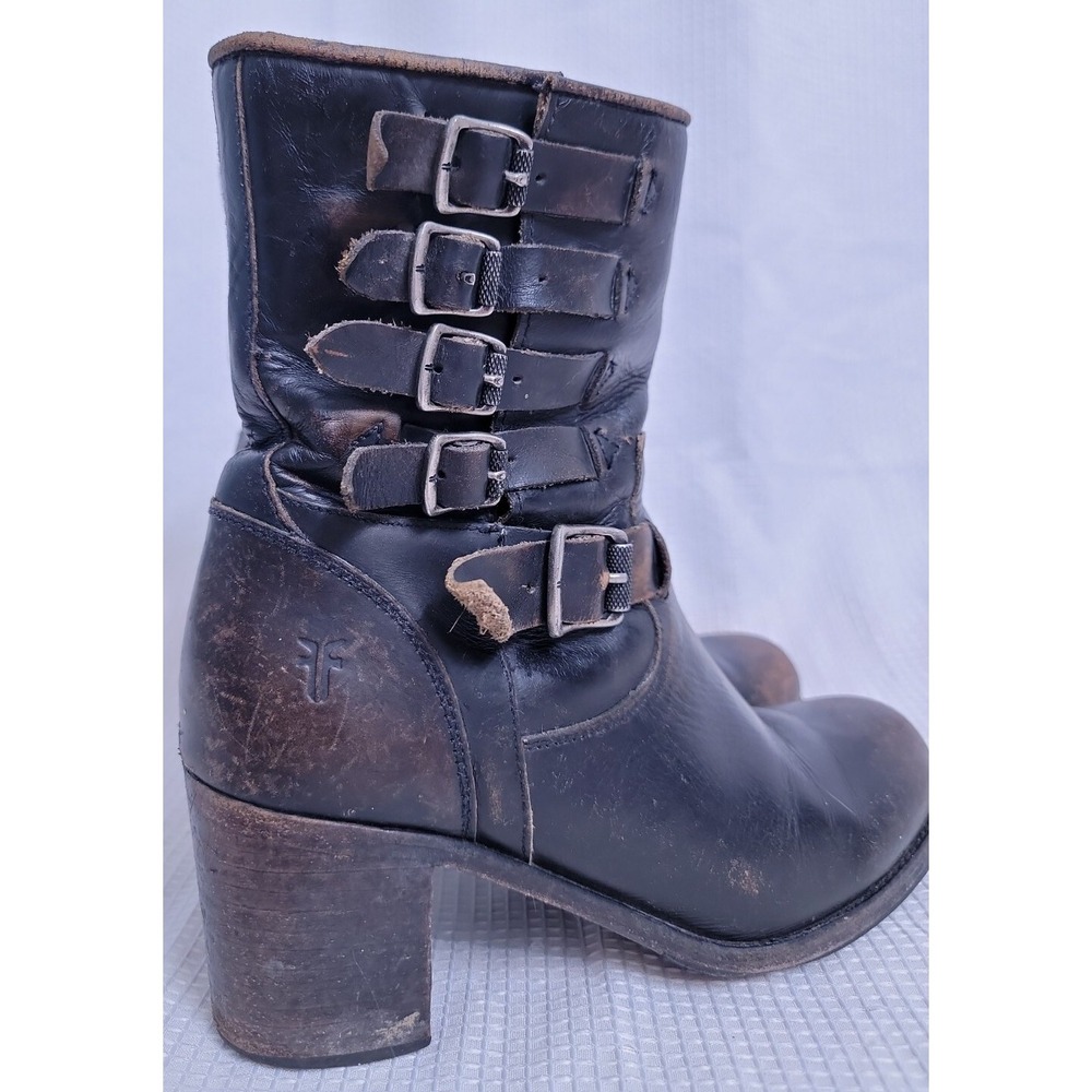 Frye Kelly Belted Short Black Leather Distressed Moto Boots Women's 8.5 - Picture 4 of 13